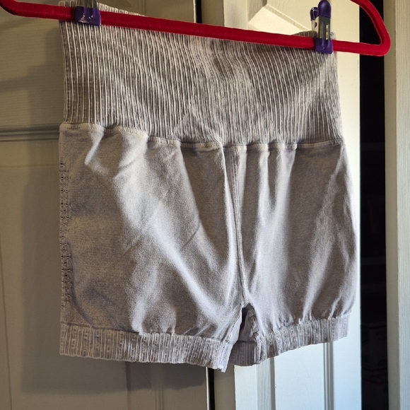 Free People Movement Good Karma Running Shorts size M/L NWOT Grey Wash - Picture 7 of 7